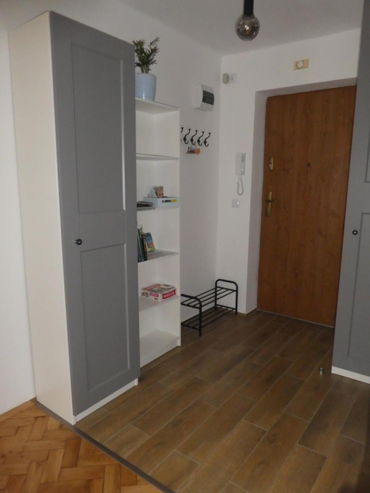 Apartment Yellow Dragon *